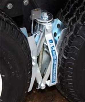 BAL 28005 Deluxe Tire Locking Chock, Tandem Axle, Opens to 10